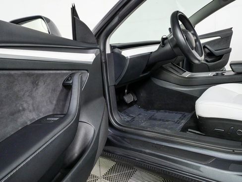 Used 2023 Tesla Model 3 Long Range AWD/4WD image 7