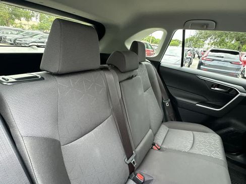 Used 2025 Toyota RAV4 XLE AWD/4WD image 13