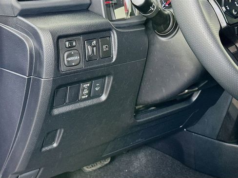 Certified 2024 Toyota 4Runner TRD Off-Road image 10