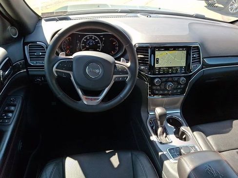Used 2020 Jeep Grand Cherokee Trailhawk w/ Trailhawk Luxury Group AWD/4WD image 12
