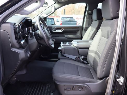 Used 2022 Chevrolet Silverado 1500 RST image 4