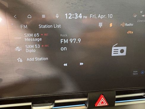 Used 2024 Hyundai Elantra SEL FWD image 28
