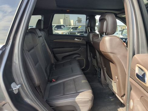 Used 2014 Jeep Grand Cherokee Summit AWD/4WD image 33