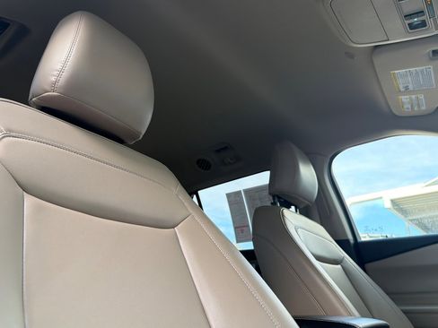 Used 2024 Ford Explorer XLT w/ Equipment Group 202A image 18