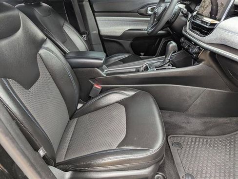 Used 2023 Jeep Compass Latitude w/ Convenience Group AWD/4WD image 20