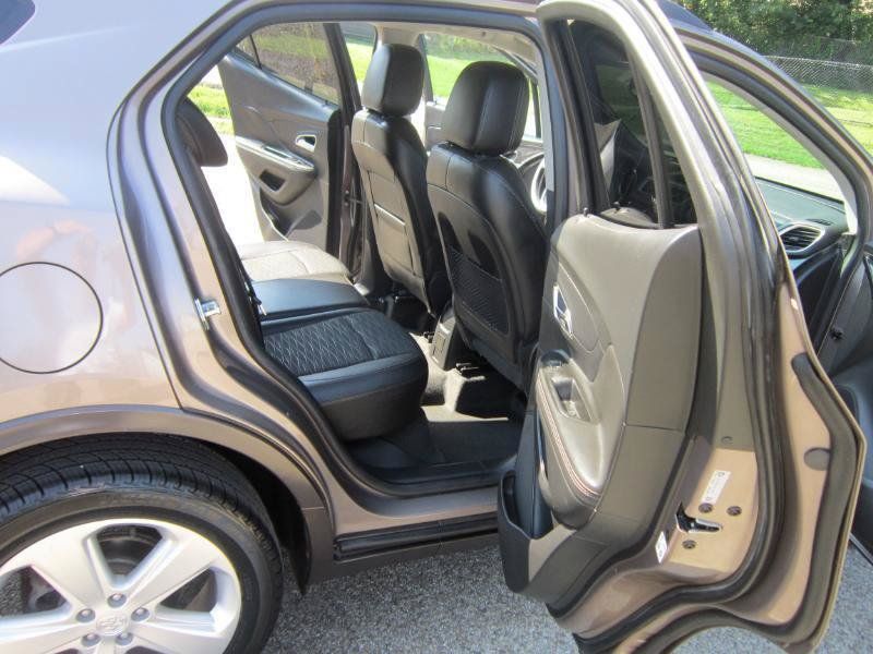 Used 2015 Buick Encore FWD image 16