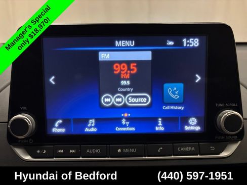 Used 2025 Nissan Altima 2.5 SV AWD/4WD image 17