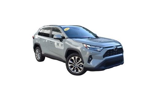 Used 2022 Toyota RAV4 XLE Premium image 2