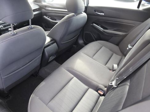 Used 2021 Nissan Altima 2.5 SV w/ SV Premium Package image 8