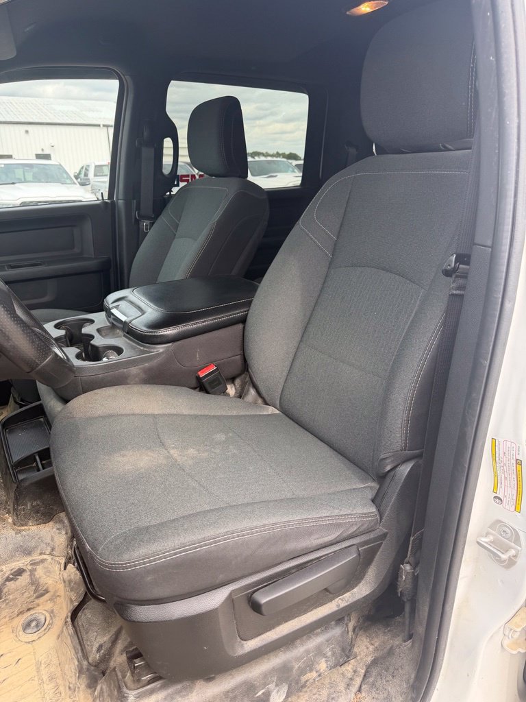 Used 2024 RAM 2500 Tradesman w/ Chrome Appearance Group AWD/4WD image 23