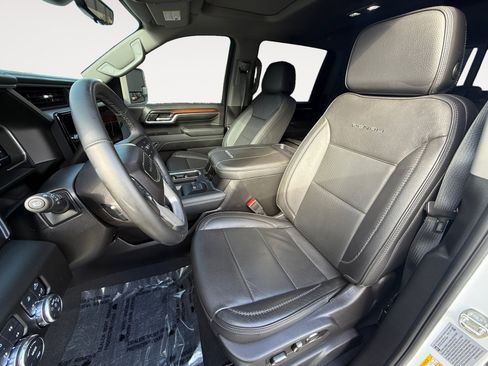 Used 2024 GMC Sierra 2500 Denali w/ Denali Reserve Package image 10