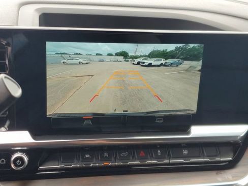 Used 2024 GMC Sierra 1500 SLT image 29