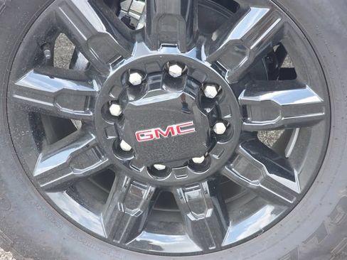 New 2026 GMC Sierra 2500 AT4 w/ AT4 Premium Plus Package AWD/4WD image 11