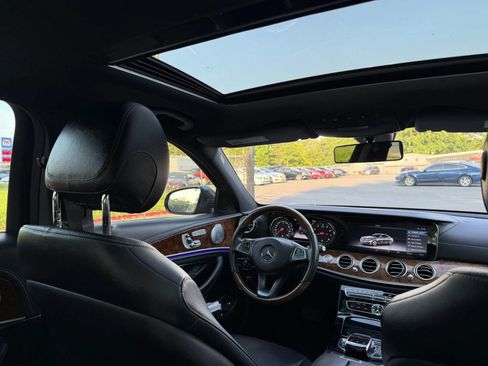 Used 2017 Mercedes-Benz E 300 image 42