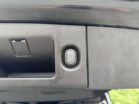 Certified 2020 GMC Yukon Denali w/ Denali Ultimate Package image 56