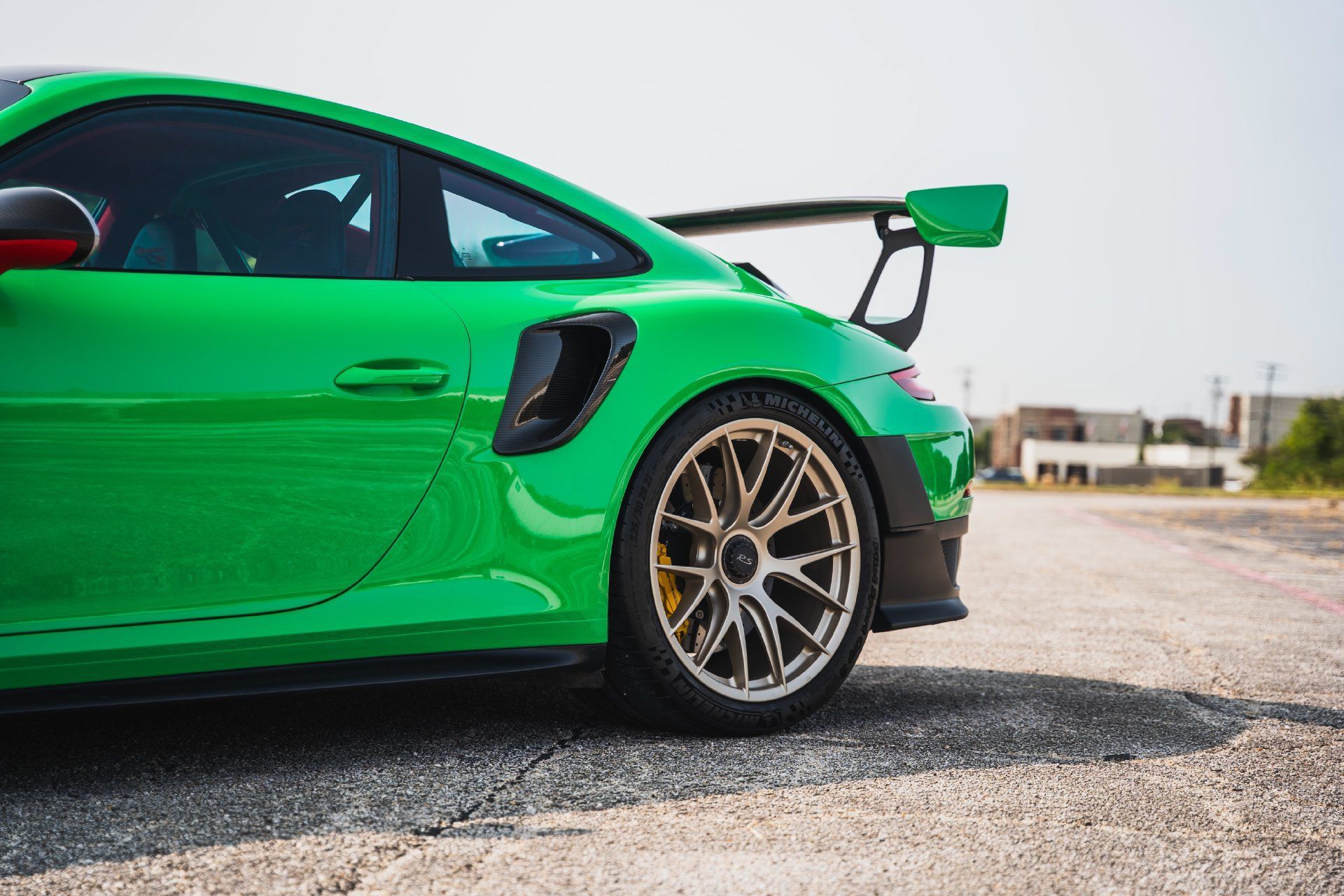 Used 2018 Porsche 911 GT2 RS RWD image 9