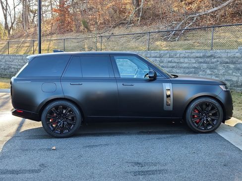 New 2026 Land Rover Range Rover SV image 11