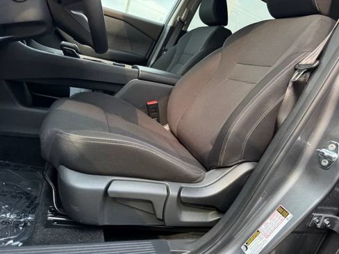 Used 2023 Nissan Rogue S AWD/4WD image 6
