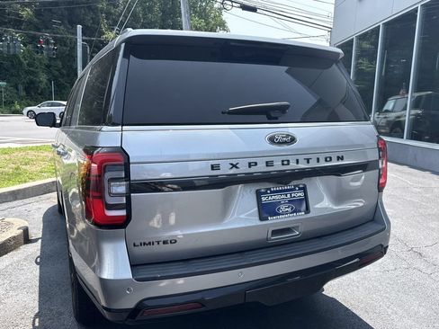 Used 2022 Ford Expedition Limited AWD/4WD image 6