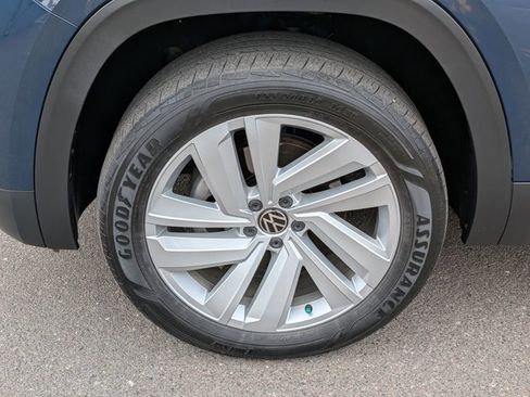 Used 2023 Volkswagen Atlas Cross Sport SE image 9