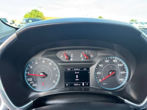 Used 2022 Chevrolet Equinox LS AWD/4WD image 7