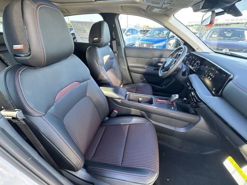 New 2026 Nissan Kicks SR w/ SR Premium Package AWD/4WD image 25