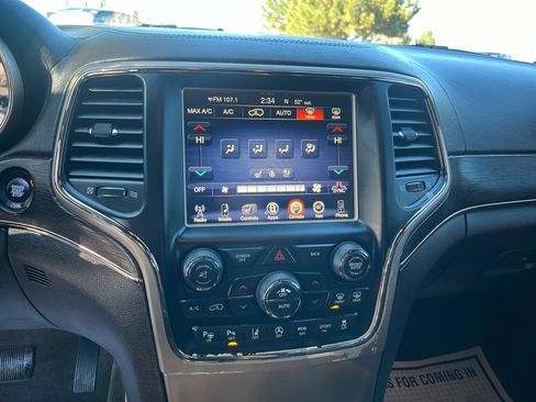 Used 2017 Jeep Grand Cherokee Summit image 12