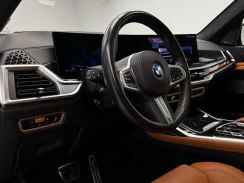 Used 2023 BMW X7 xDrive40i w/ Executive Package image 17