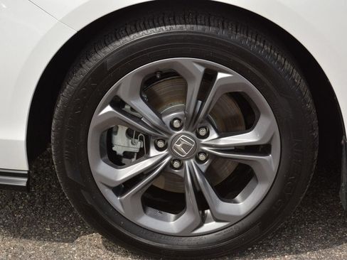 Used 2025 Honda Accord EX-L image 32