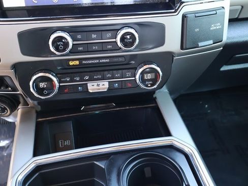 Certified 2022 Ford F250 Lariat w/ Lariat Value Package image 27