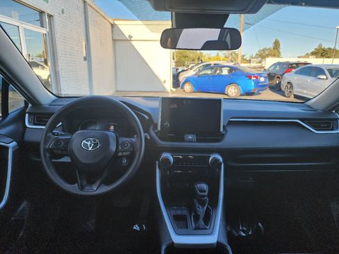 Used 2023 Toyota RAV4 LE FWD image 12