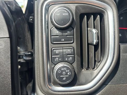 Used 2022 Chevrolet Silverado 2500 LT w/ Midnight Edition AWD/4WD image 23