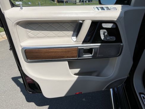 Used 2023 Mercedes-Benz G 550 image 15