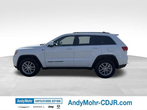 Used 2018 Jeep Grand Cherokee Laredo AWD/4WD image 4
