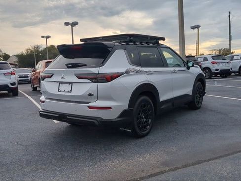 New 2026 Mitsubishi Outlander AWD image 6