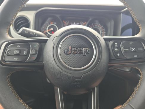 Used 2024 Jeep Wrangler Unlimited Sport AWD/4WD image 22