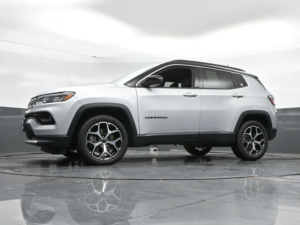 Used 2025 Jeep Compass Limited AWD/4WD image 47