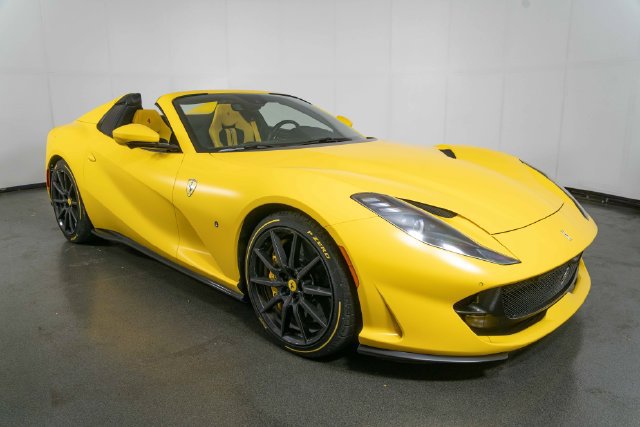 Used 2023 Ferrari 812 GTS RWD image 1