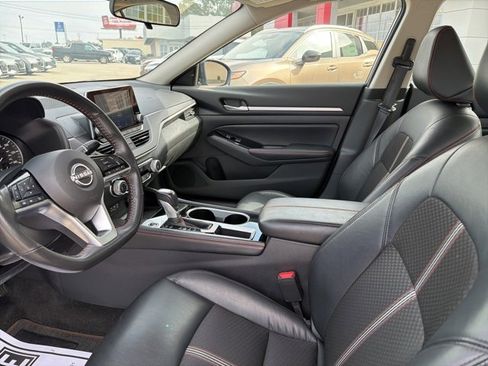 Used 2024 Nissan Altima 2.5 SR image 9