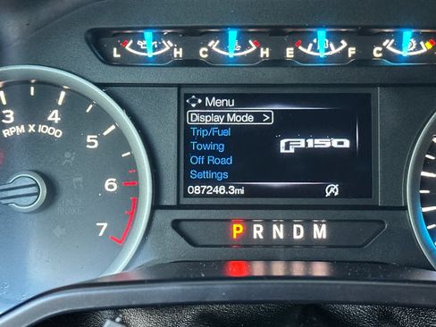 Used 2017 Ford F150 XLT w/ Equipment Group 302A Luxury AWD/4WD image 27