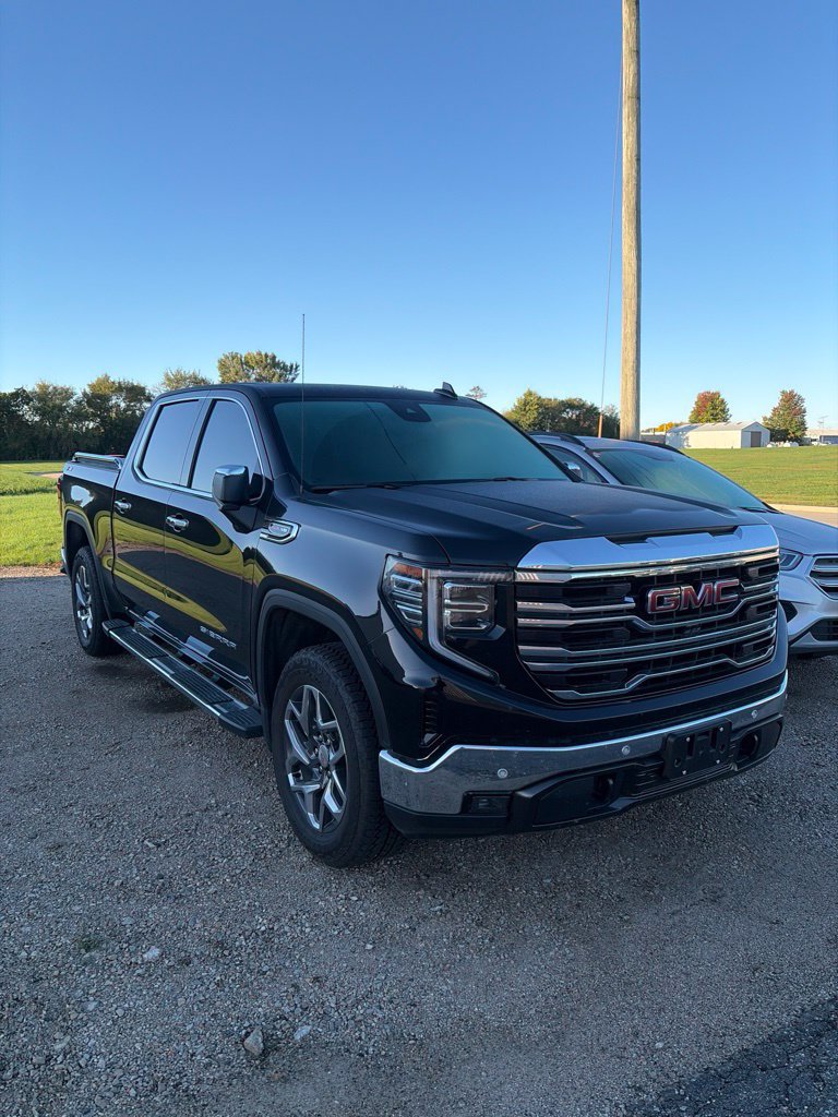 Used 2025 GMC Sierra 1500 SLT w/ SLT Premium Plus Package AWD/4WD image 2