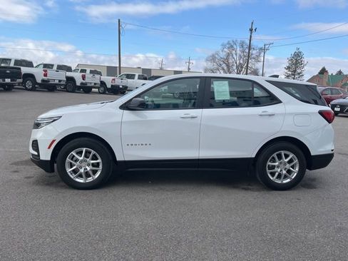 Used 2024 Chevrolet Equinox LS AWD/4WD image 10