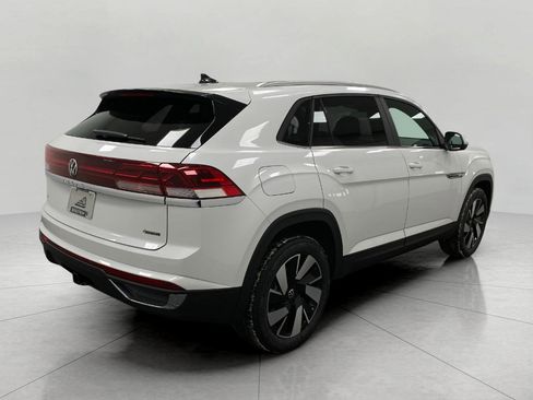 New 2026 Volkswagen Atlas Cross Sport SE AWD/4WD image 3