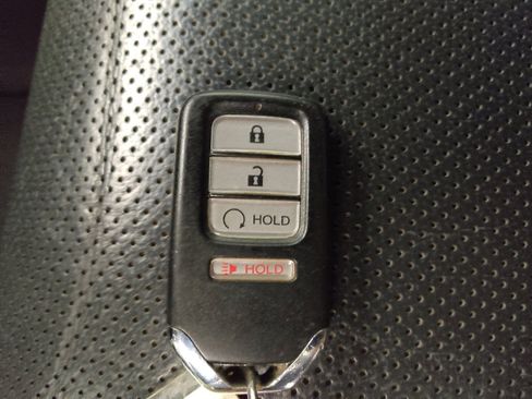 Used 2017 Honda Ridgeline RTL-T image 32