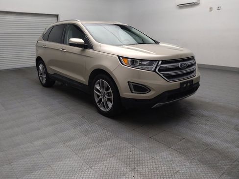 Used 2018 Ford Edge Titanium FWD image 13
