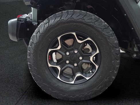 Used 2023 Jeep Wrangler Unlimited Rubicon AWD/4WD image 19