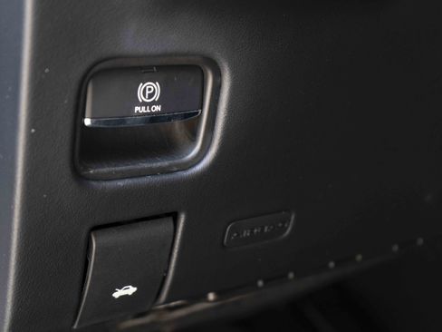 Used 2023 Jeep Grand Cherokee Summit AWD/4WD image 32