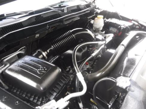 Used 2019 RAM 1500 Lone Star image 30