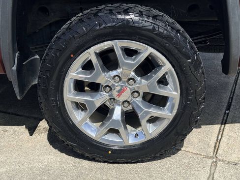 Used 2017 GMC Sierra 1500 SLT w/ SLT Premium Package AWD/4WD image 12