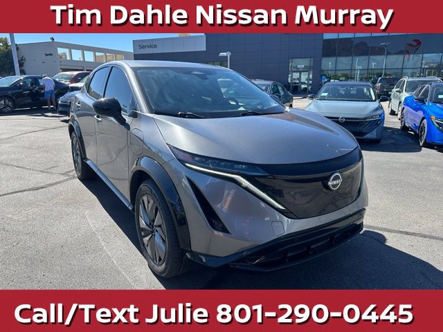 Used 2023 Nissan Ariya AWD image 3
